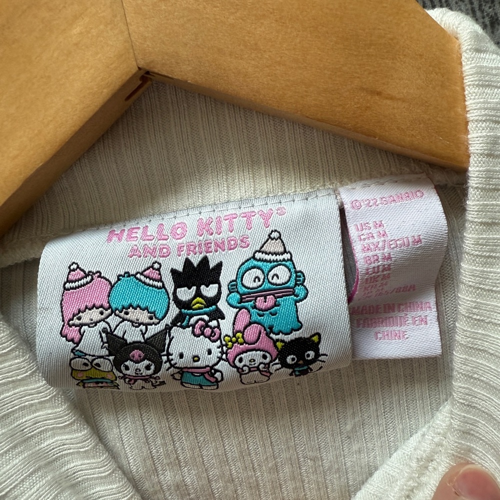 Hello Kitty White Ribbed Top - Picture 4 of 4